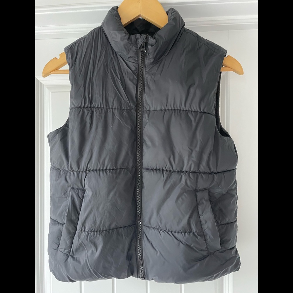 Old Navy Kids Size 8 Black Vest
